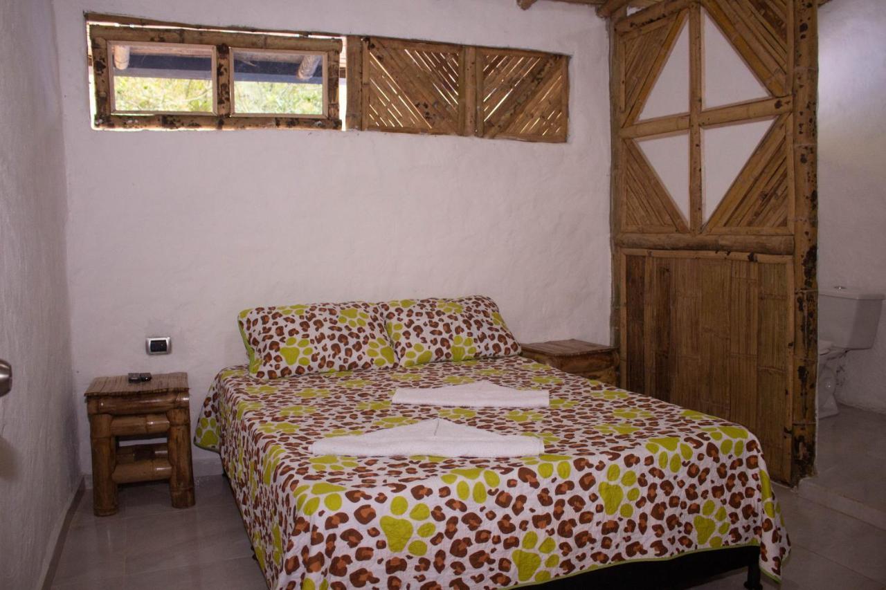 Hosteria El Sendero - Кокорна Экстерьер фото
