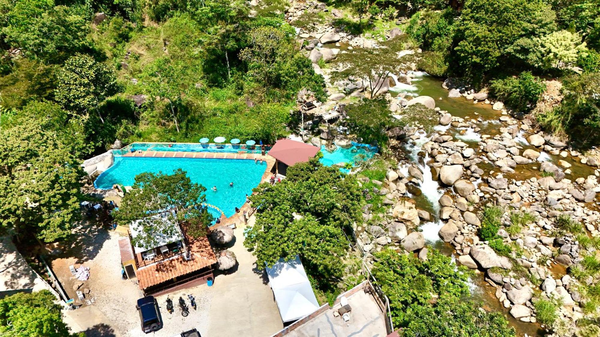 Hosteria El Sendero - Кокорна Экстерьер фото
