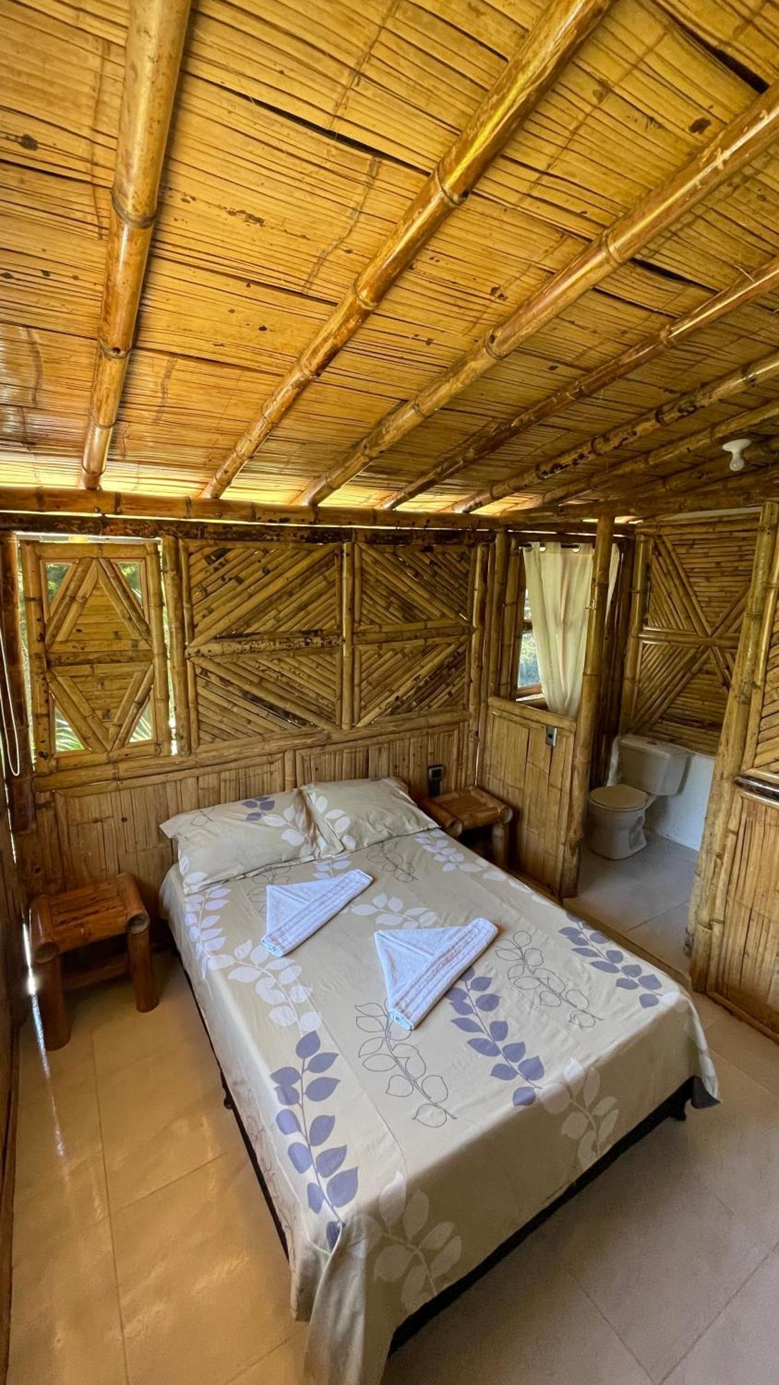 Hosteria El Sendero - Кокорна Экстерьер фото