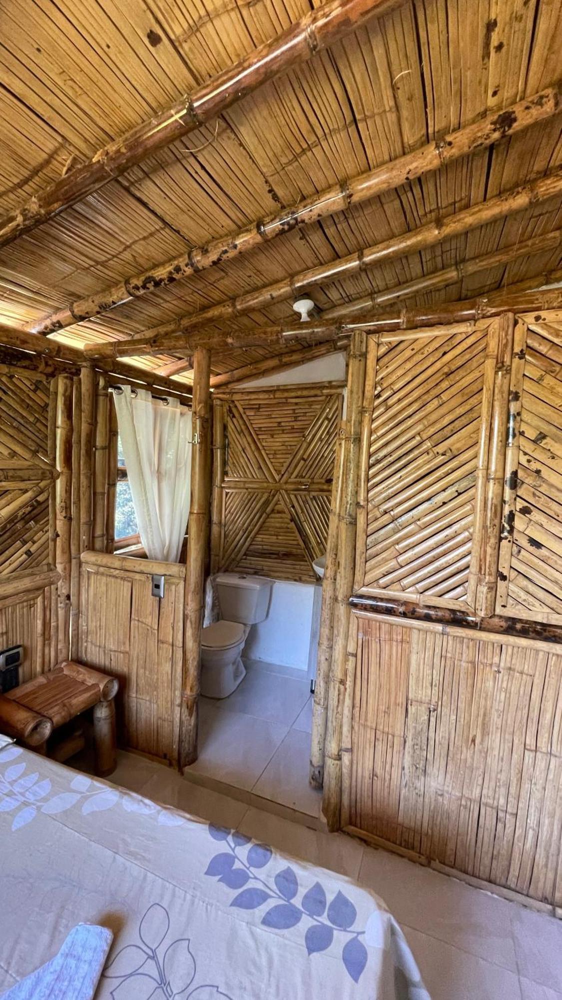 Hosteria El Sendero - Кокорна Экстерьер фото